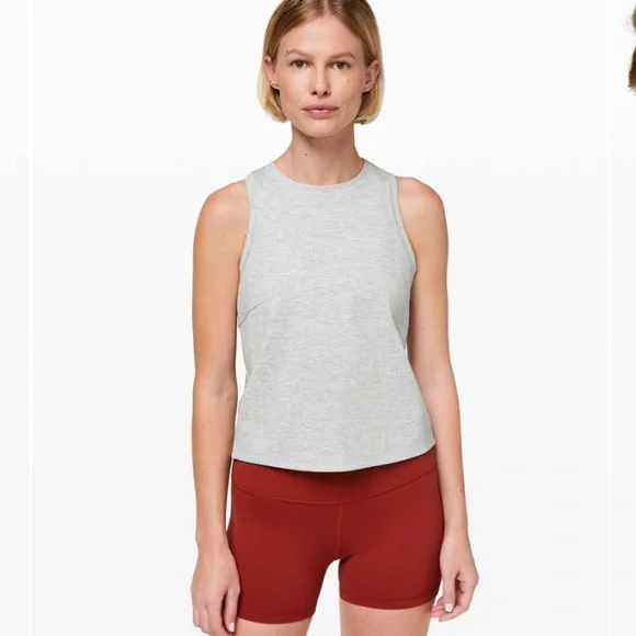 Lululemon minimal tank in heathered power Grey - Picture 5 of 9